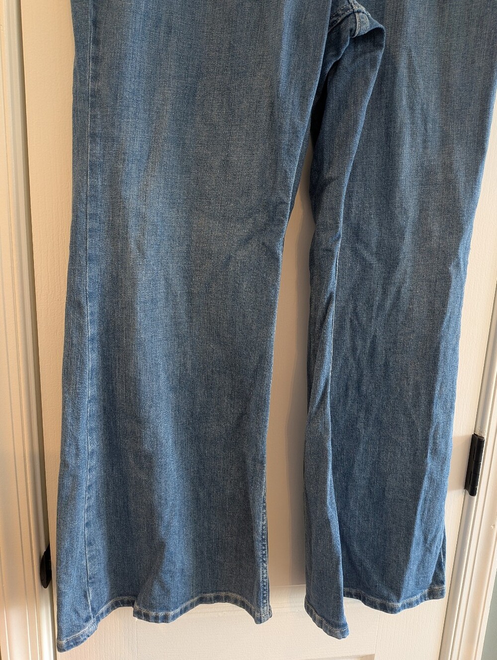 Anthropologie Pilcro Tower Flare Mid-Rise Jeans Denim Blue Wide Leg Size 34 - Picture 6 of 13